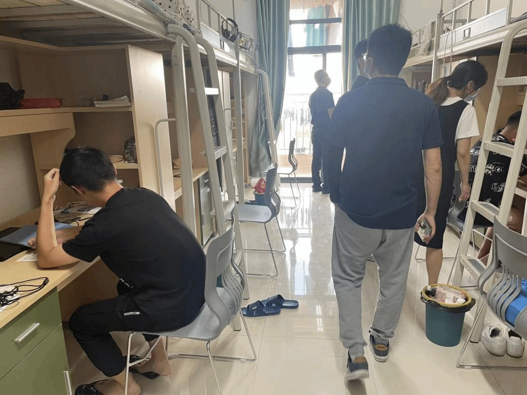 图片2.png 图片2.png